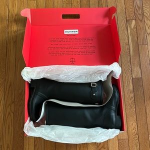 Hunter Tour Women’s Tall Black Rain Boots Size 6